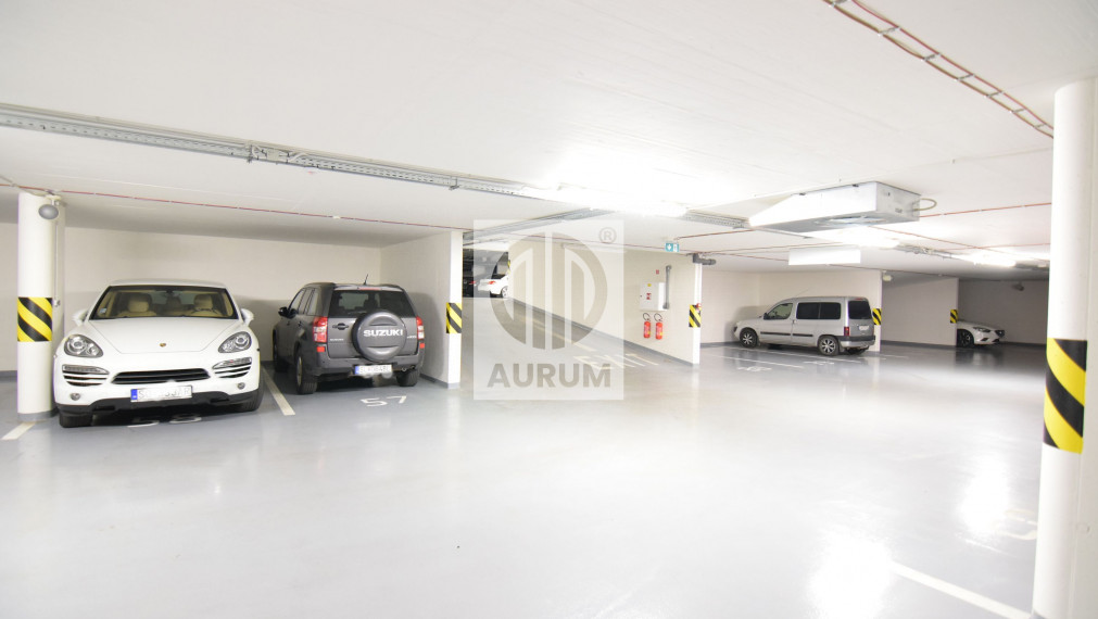 Dvojité Parkovacie miesto v podzemnej garáži, Centrum, Rezidencia pri Radnici