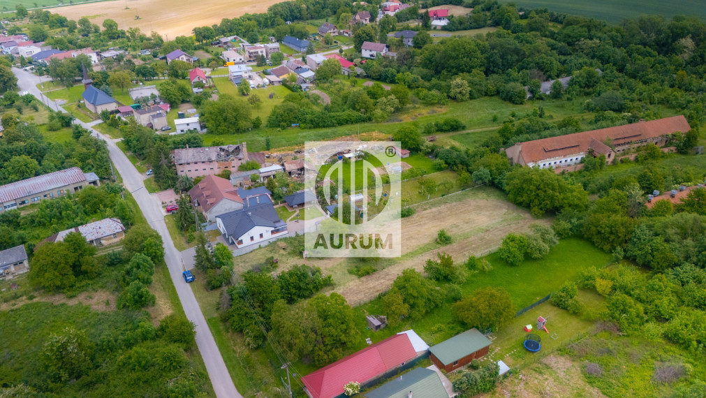 • REZERVOVANÉ •  Stavebný Pozemok 2946 m2, Perín-Chym, časť Vyšný Lánec