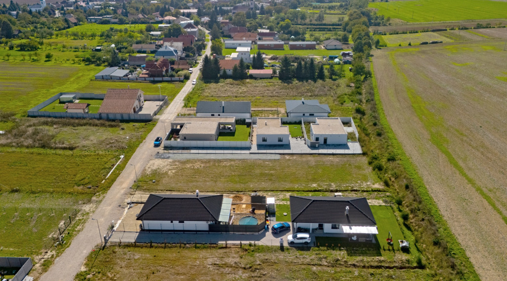 • REZERVOVANÉ • Pozemok na výstavbu RD, Nová IBV Cestice