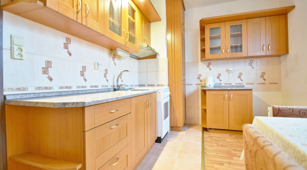 • REZERVOVANÉ • Priestranný 3 izb. byt, 70 m2, sídl. Pod Papierňou