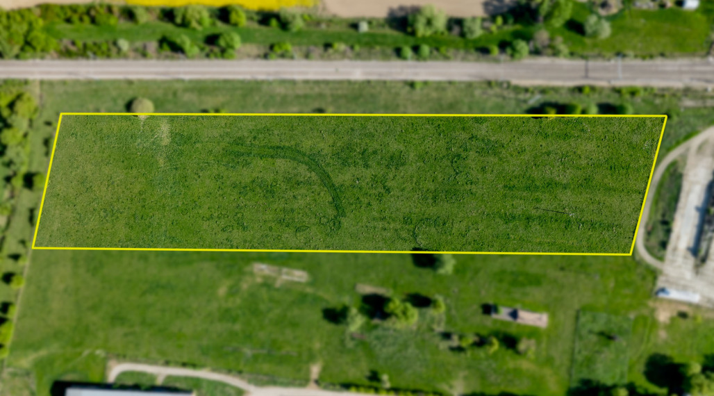Pozemok 25.000 m2 na výstavbu Haly, 14 km od Košíc