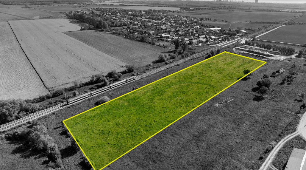 Pozemok 25.000 m2 pre výstavbu Haly, 14 km od Košíc