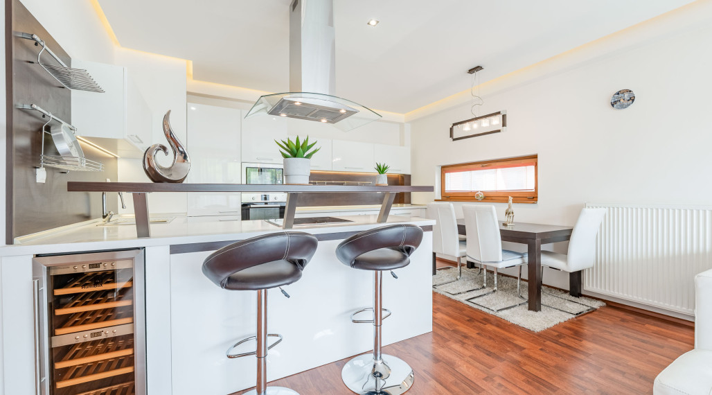 • REZERVOVANÉ • Priestranný 2 izb. byt, 67 m2 v Novostavbe, ul. Obrody