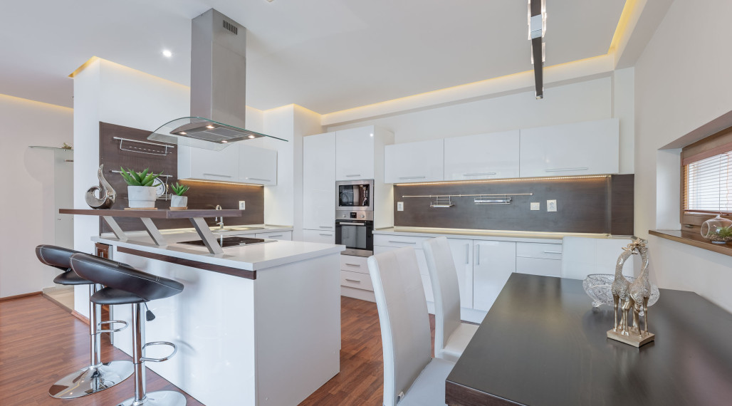 • REZERVOVANÉ • Priestranný 2 izb. byt, 67 m2 v Novostavbe, ul. Obrody