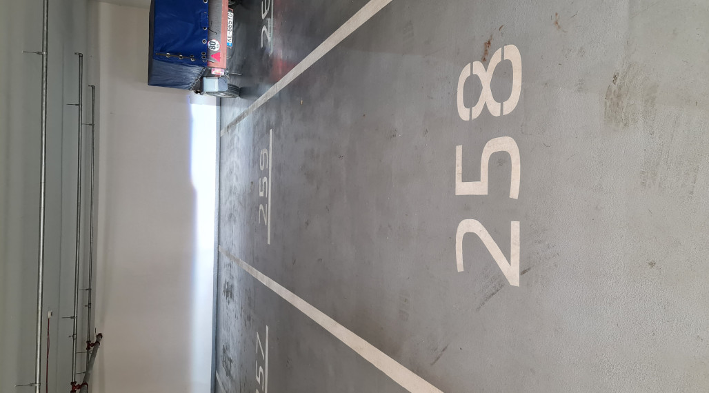 Dvojité parkovacie miesto v centre, projekt 