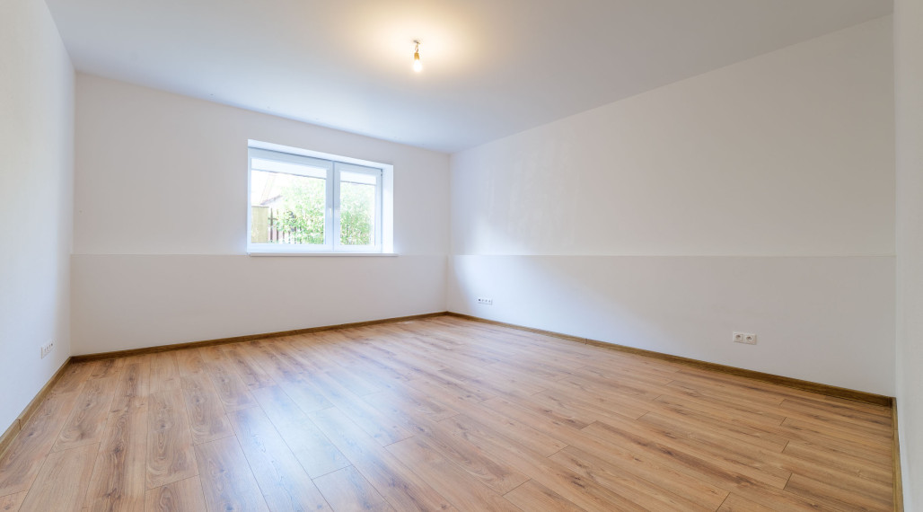 Dom s veľkým investičným potencionálnom, 353 m2, KE- JUH