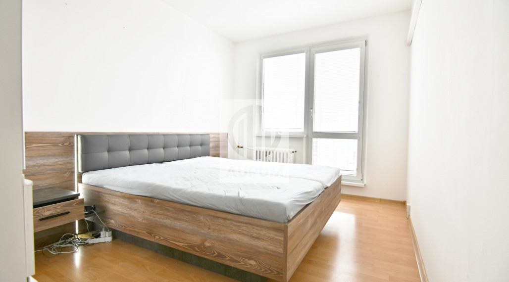 PRENAJATÉ-Moderný 3-izbový zariadený byt