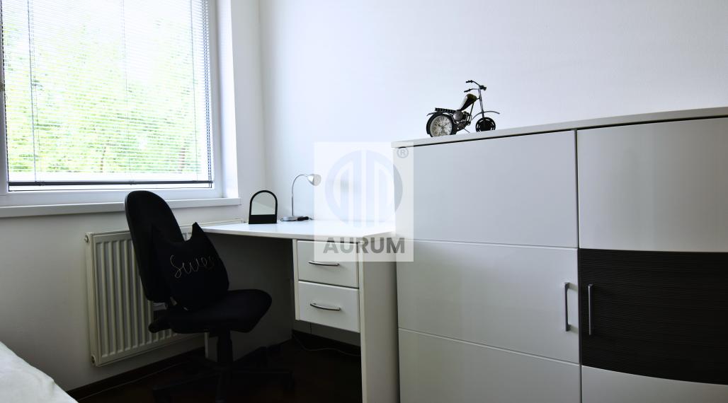 PRENÁJOM, 3 izb. byt Námestie kozmonautov