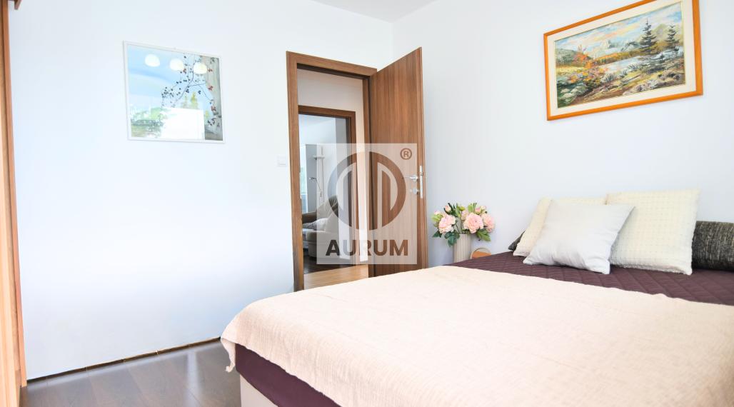 PRENÁJOM, 3 izb. byt Námestie kozmonautov