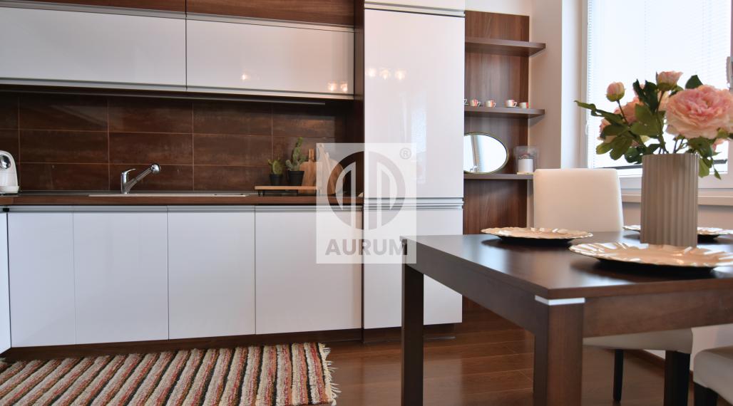 PRENÁJOM, 3 izb. byt Námestie kozmonautov