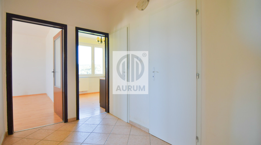 3- izbový byt - Sídlisko ťahanovce.