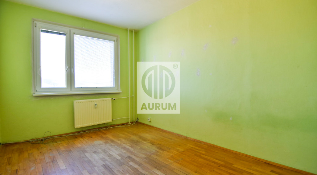 3- izbový byt - Sídlisko ťahanovce.