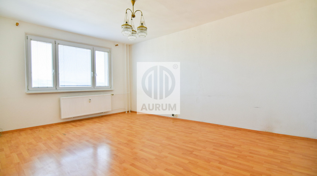 3- izbový byt - Sídlisko ťahanovce.