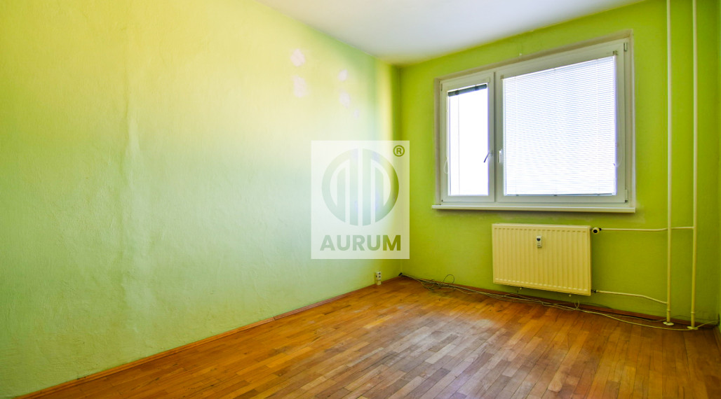 3- izbový byt - Sídlisko ťahanovce.