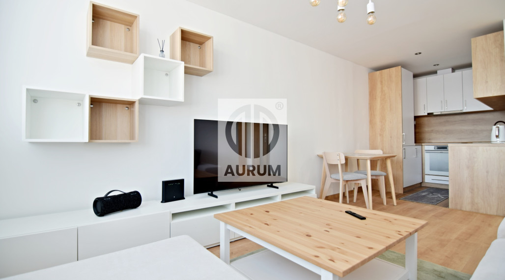 • PRENAJATÉ • 2 izb. byt, 42 m2, ul. Ružínska, Terasa