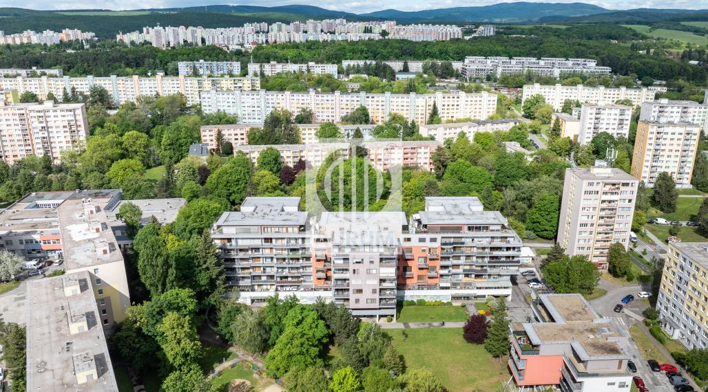 Priestranný 2 izb. byt, 67 m2 v Novostavbe, ul. Obrody