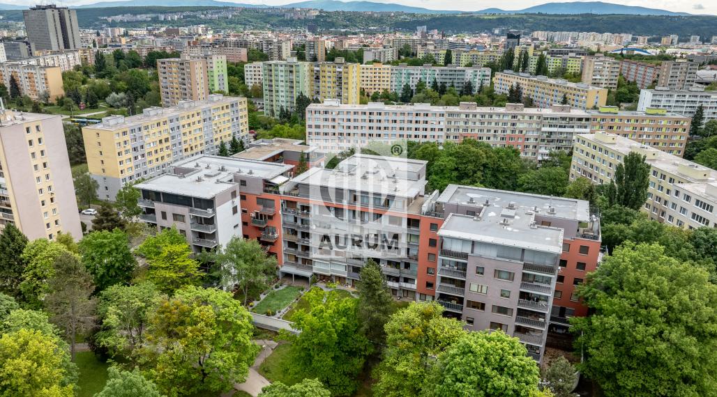 Priestranný 2 izb. byt, 67 m2 v Novostavbe, ul. Obrody