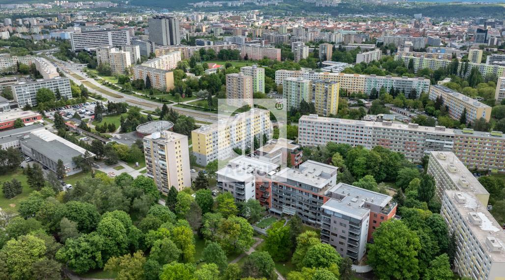 Priestranný 2 izb. byt, 67 m2 v Novostavbe, ul. Obrody
