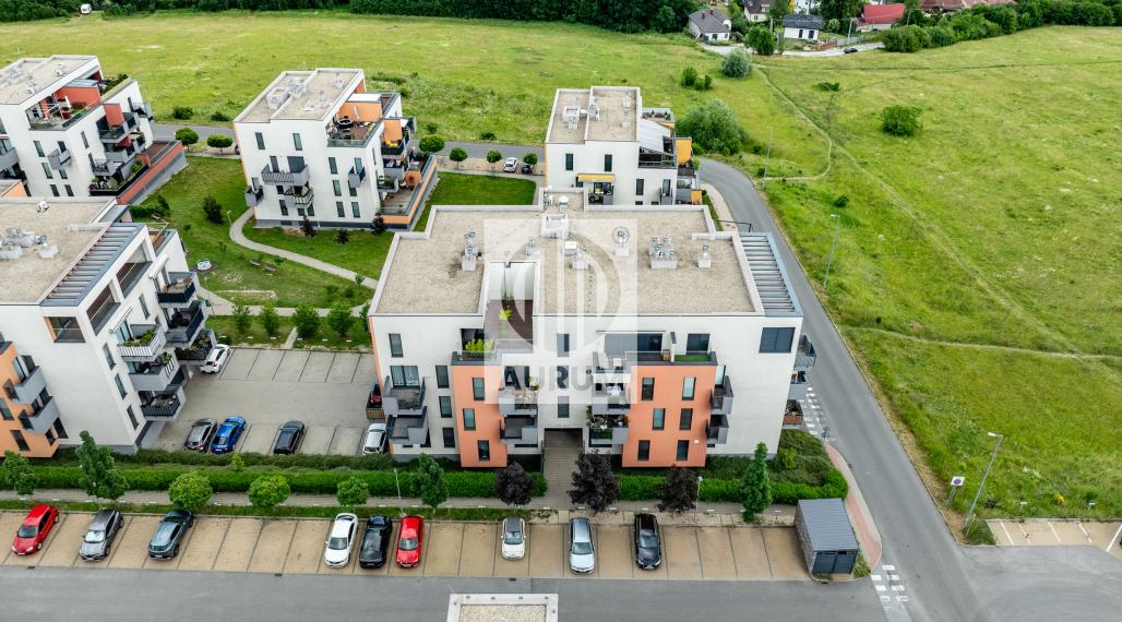 Vnútorne garážove parkovacie miesto