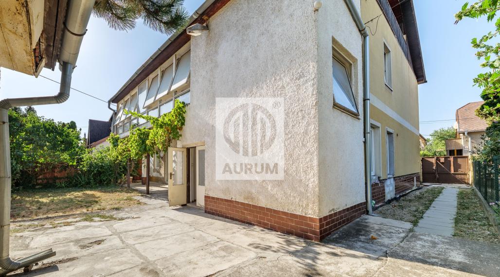 Dom s veľkým investičným potencionálnom, 353 m2, KE- JUH