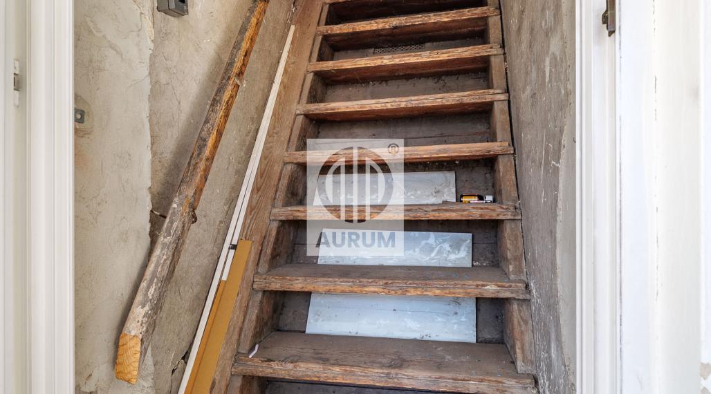 Dom s veľkým investičným potencionálnom, 353 m2, KE- JUH