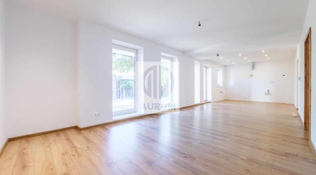 Dom s veľkým investičným potencionálnom, 353 m2, KE- JUH