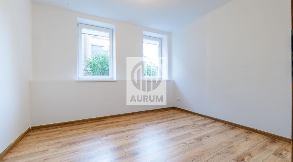 Dom s veľkým investičným potencionálnom, 353 m2, KE- JUH