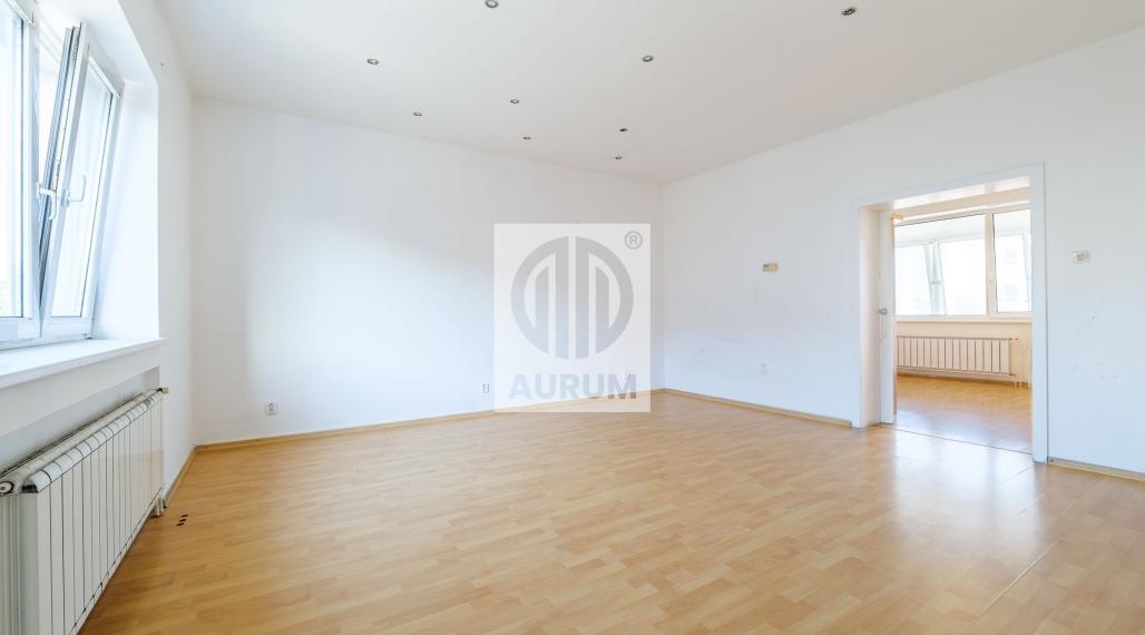 Dom s veľkým investičným potencionálnom, 353 m2, KE- JUH