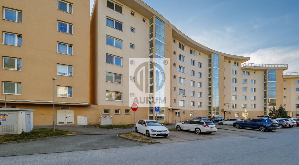 4 i PENTHOUSE s Privátnou Terasou 230 m2, KVP, Klimkovičova