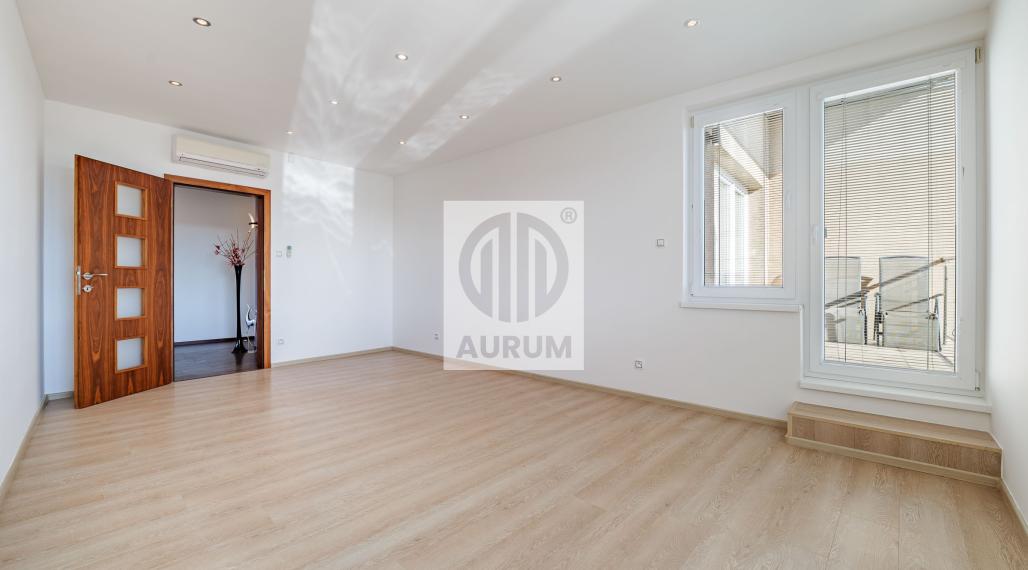 4 i PENTHOUSE s Privátnou Terasou 230 m2, KVP, Klimkovičova