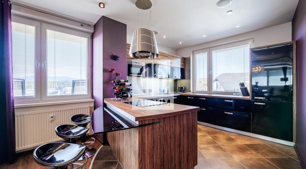 4 i PENTHOUSE s Privátnou Terasou 230 m2, KVP, Klimkovičova