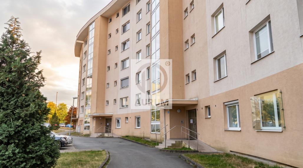 4 i PENTHOUSE s Privátnou Terasou 230 m2, KVP, Klimkovičova