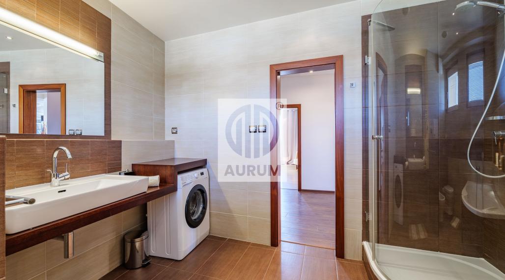 4 i PENTHOUSE s Privátnou Terasou 230 m2, KVP, Klimkovičova