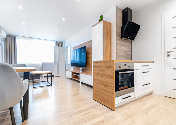 Krásny 2 izbový byt s loggiou, 42 m2, ul. Krosnianska