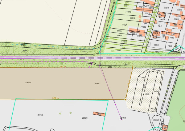 Pozemok pre výstavbu Haly, 14 km od Košíc