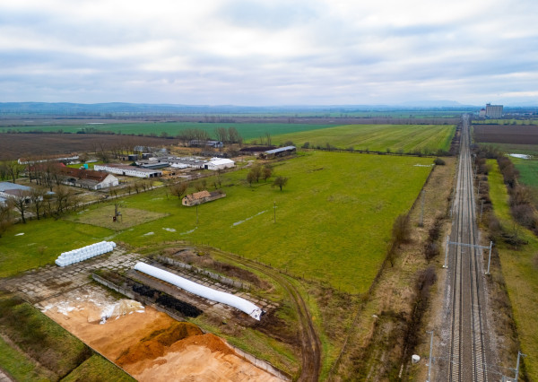 Pozemok na výstavbu Haly, 14 km od Košíc